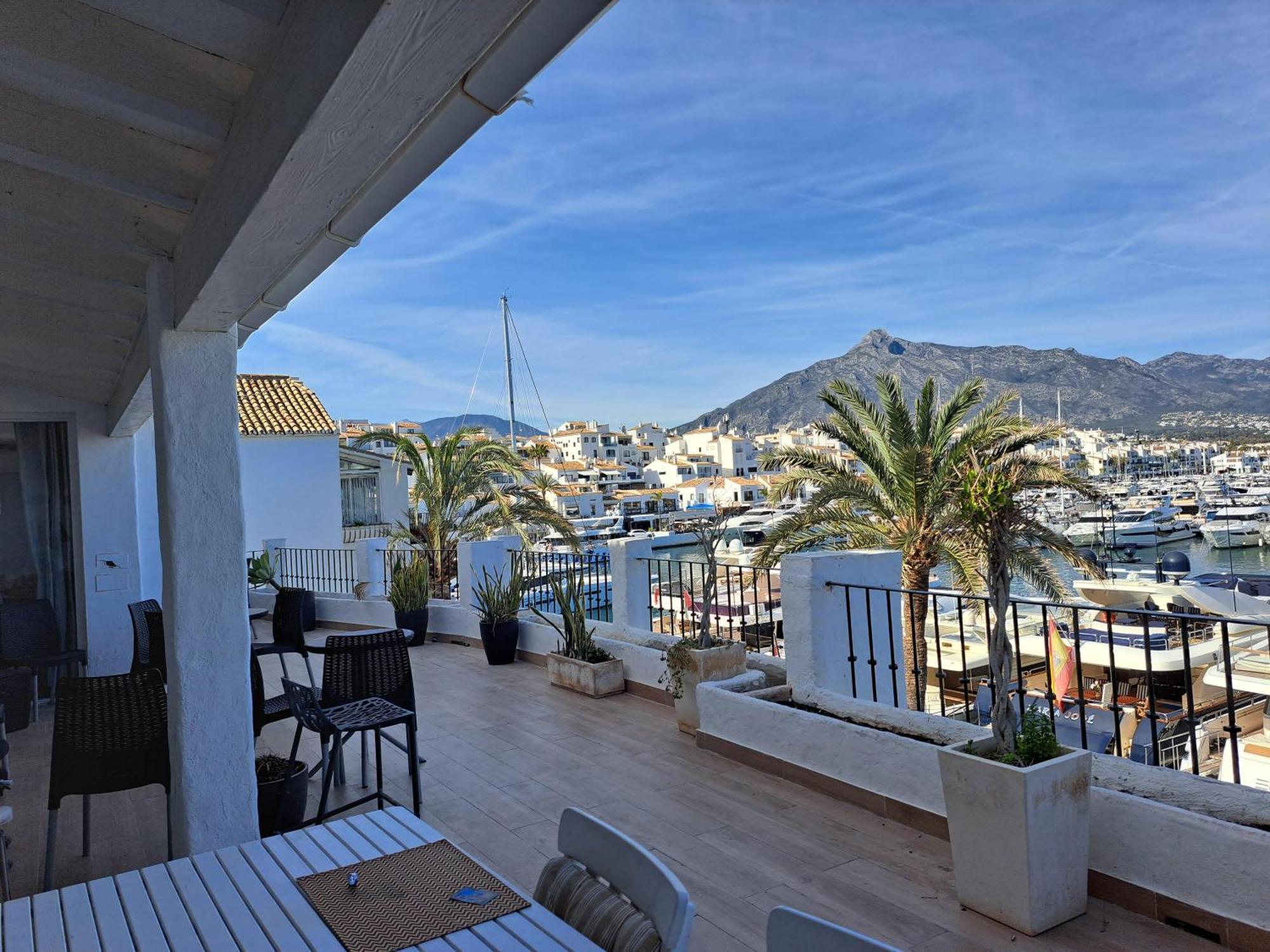 Hostel Huge Penthouse With Private Shared Terrace And Kitchen Views Marbella