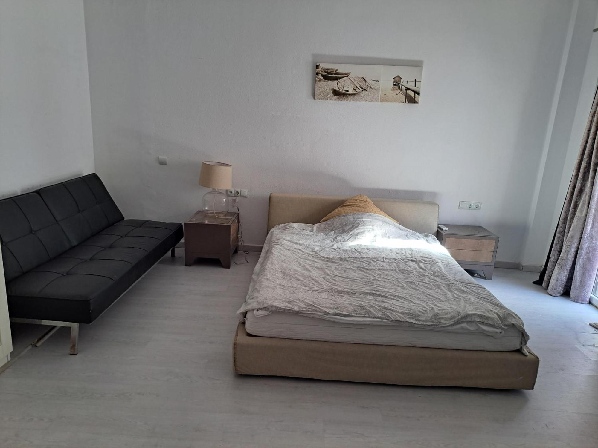 Huge Penthouse With Private Shared Terrace And Kitchen Views Hostel *